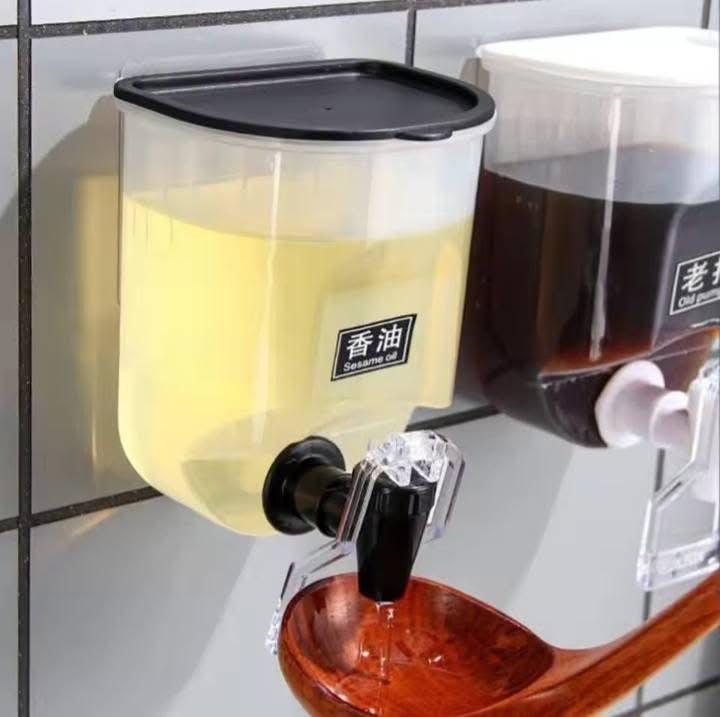 Wall-Mounted Oil Dispenser for Kitchen – Transparent Soy Sauce & Cooking Oil Container