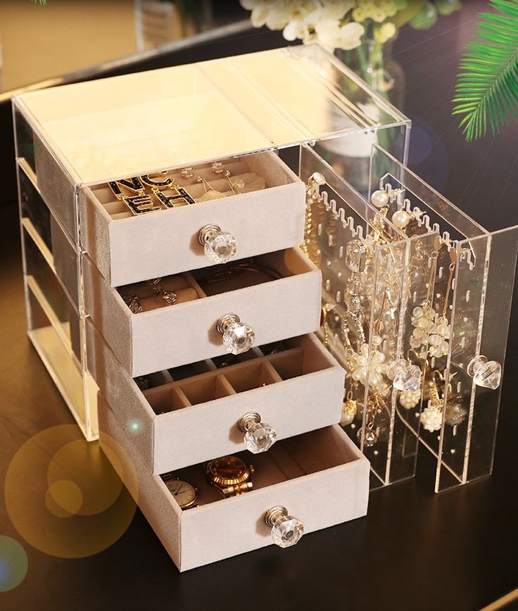Acrylic Jewelry Organizer Box with Drawers and Earring Holder – Clear Storage Case for Rings, Watches & Accessories