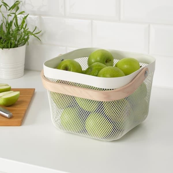 Modern Metal Mesh Fruit Basket with Wooden Handle – Stylish Kitchen Counter Storage for Fruits and Vegetables