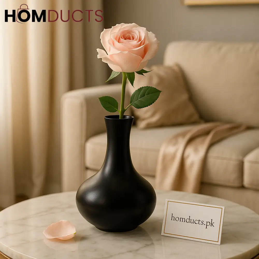 Luxury Black Vase with Rose Display – Elegant Home Décor Accent